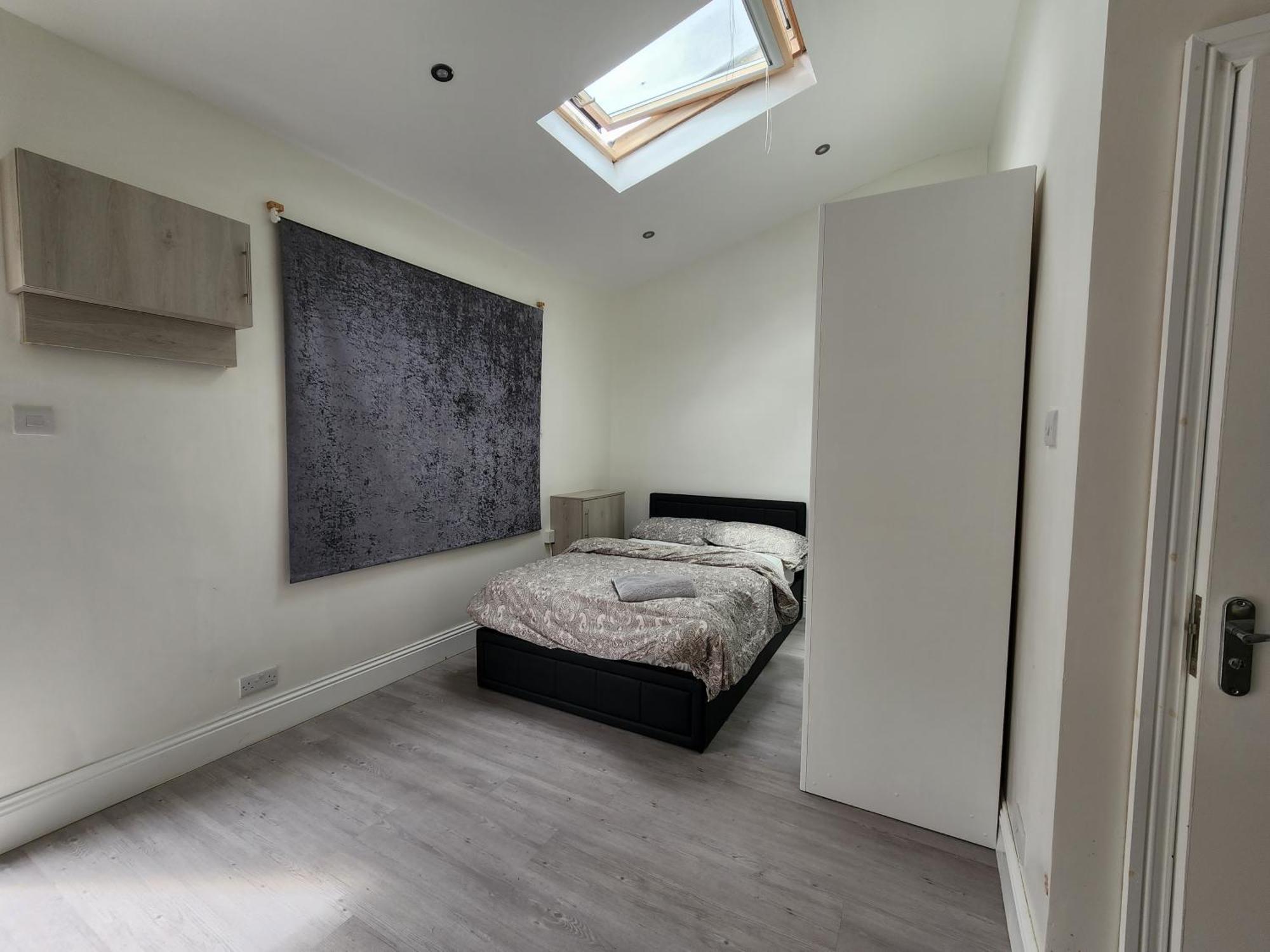 Ilford Town Centre Studio Экстерьер фото